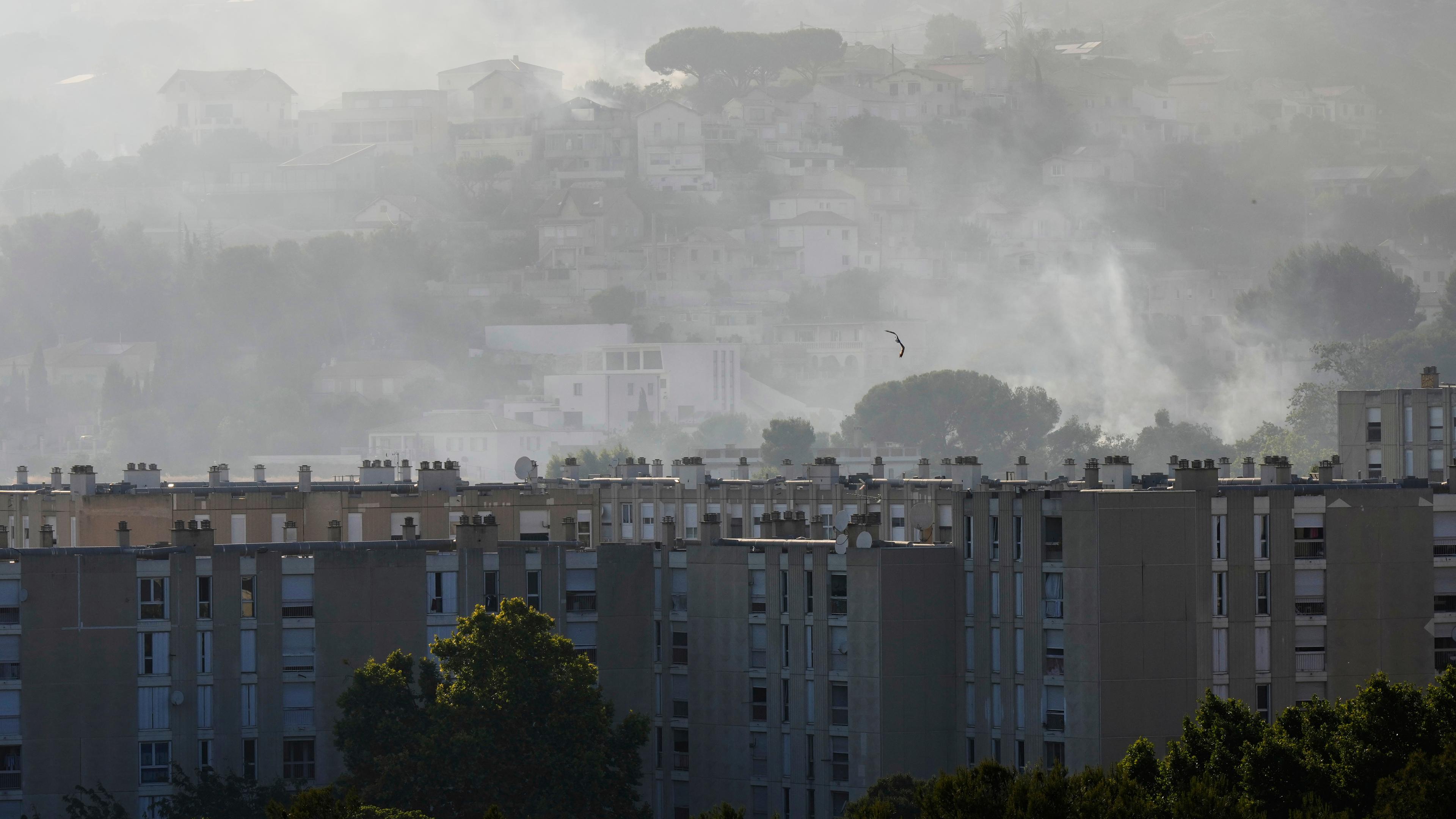 Große Rauchwolken über der französischen Stadt Marseille