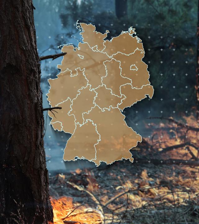 Das Bild zeigt eine Deutschlandkarte über einem Waldbrand.