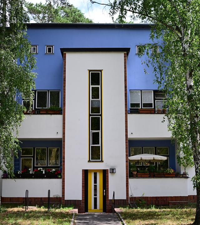 Ein Mehrfamilienhaus in der Waldsiedlung Zehlendorf