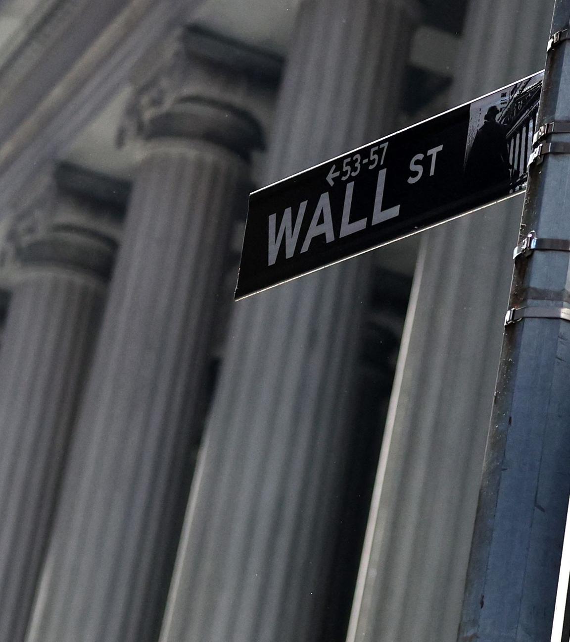 Ein Wall-Street-Straßenschild in New York