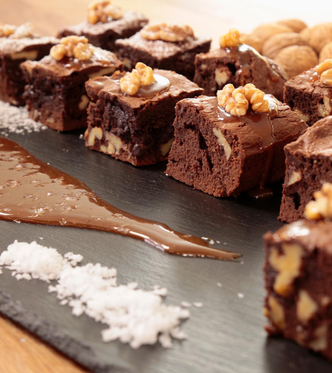 Walnuss-Brownies mit Salted Caramel