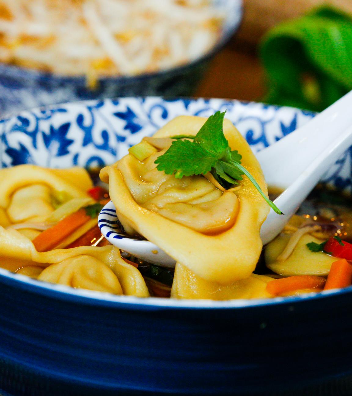 Chinesische Wan Tan Suppe