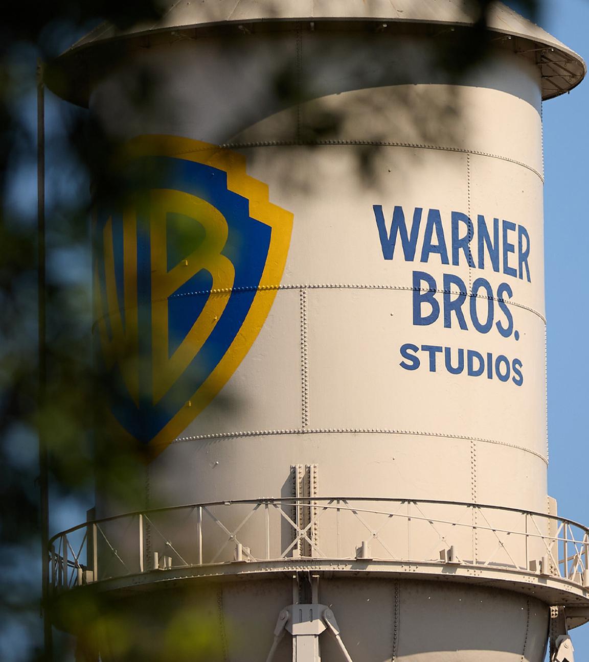 Der Wasserturm der Warner Bros. Studios in Burbank, Kalifornien, 11. September 2025. 