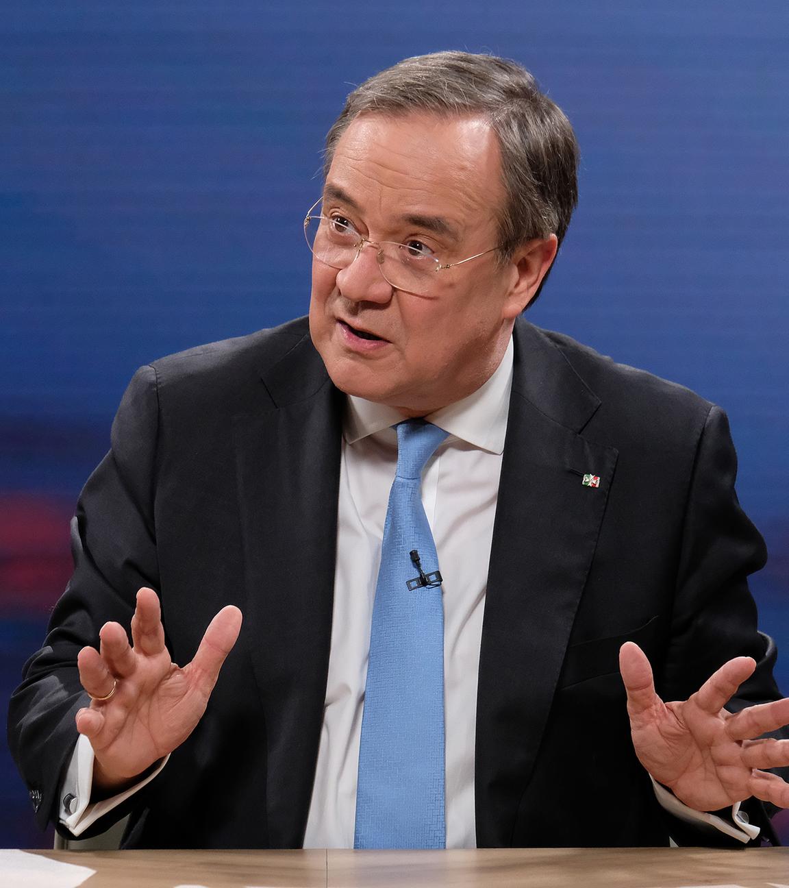 Nach zähem Ringen um die K-Frage in der Union stellt sich deren Kandidat Armin Laschet den Fragen des ZDF.