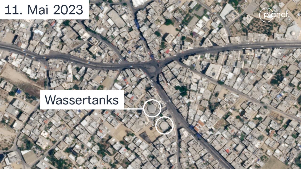 Satellitenbild von Chan-Junis vor dem Krieg - zu erkennen sind zwei große Wassertanks