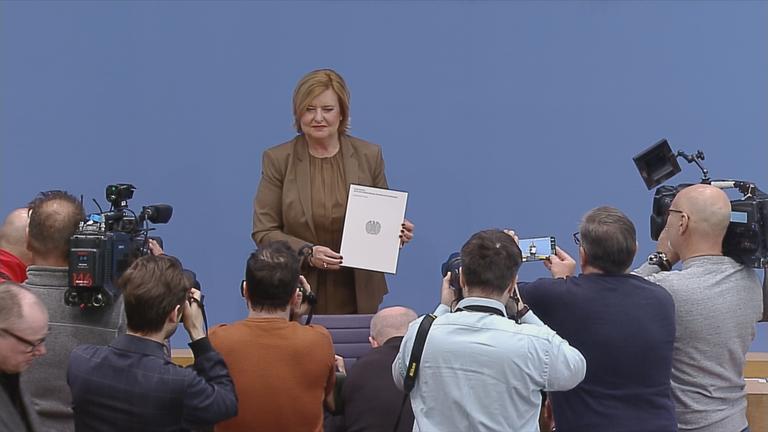 Eva Högl (SPD), Wehrbeauftragte, stellt Jahresbericht vor