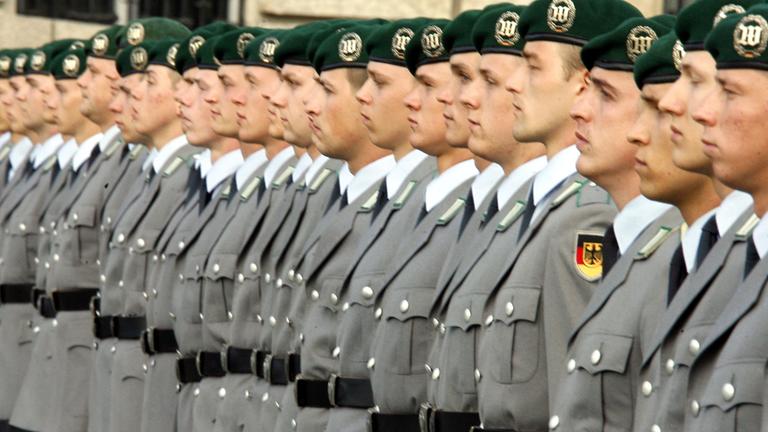 Archiv: Rekruten der Bundeswehr am 20.07.2009 in Berlin