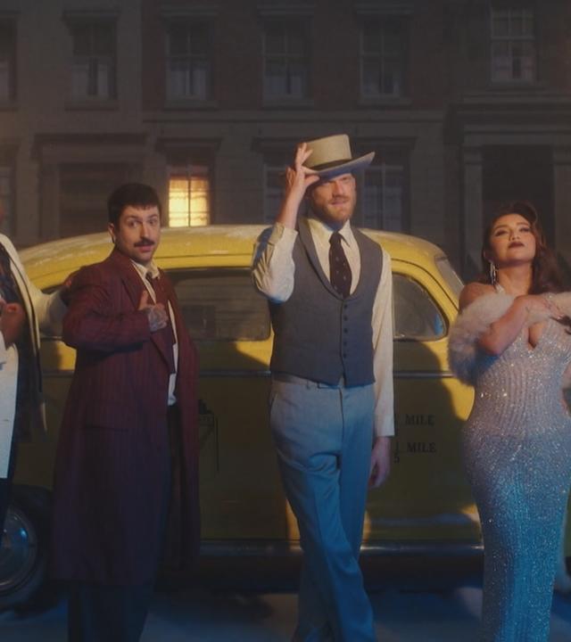 Ein Bild aus einem Musikvideo einer Band