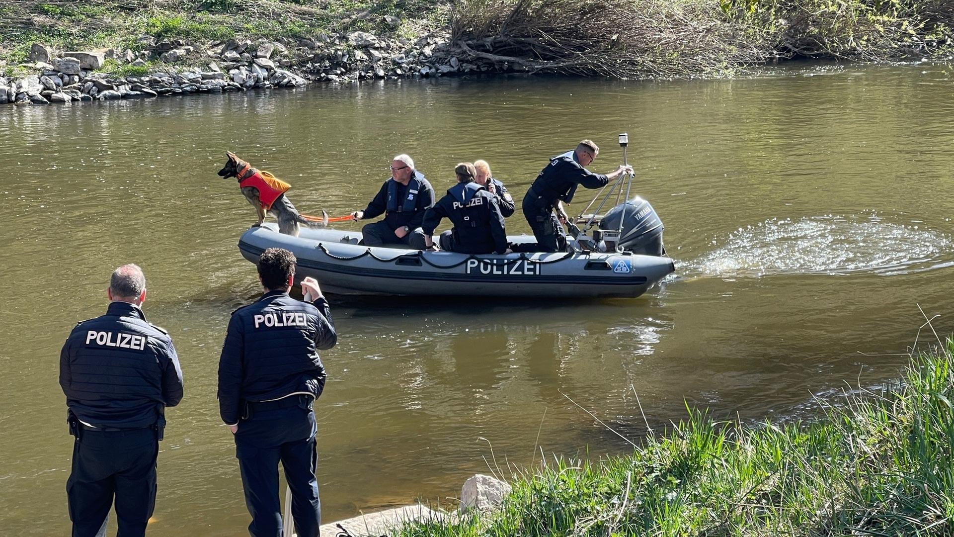 Weilburg: Toter Junge aus Lahn geborgen