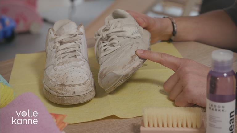 Weiße dreckigen Sneaker