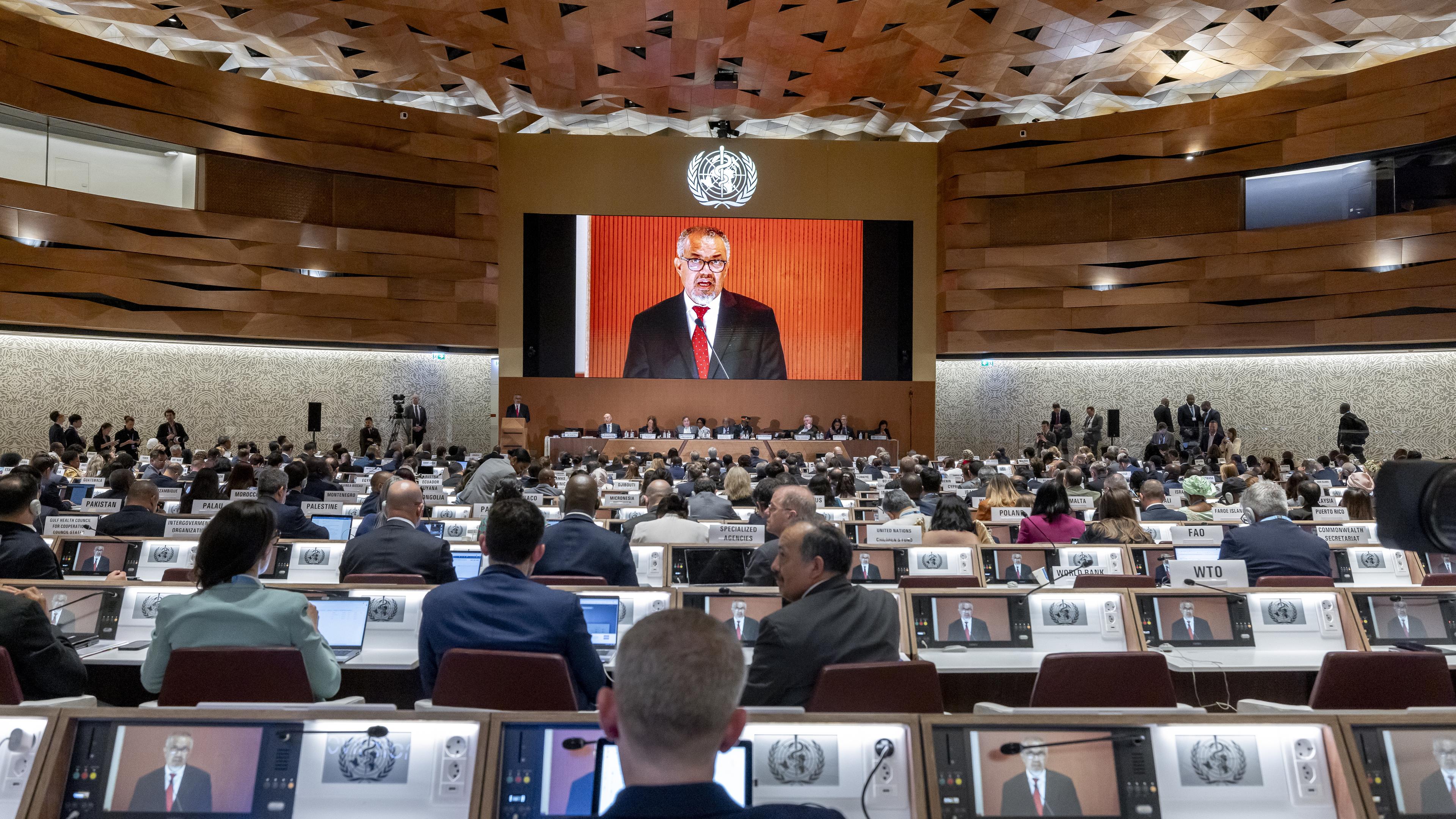 Adhanom Ghebreyesus, Generaldirektor der Weltgesundheitsorganisation (WHO), spricht während der 78. Weltgesundheitsversammlung (WHA78) am 20. Mai 2025 im europäischen Hauptquartier der Vereinten Nationen in Genf.