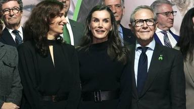 Die spanische Königin Letizia (m.) nimmt am Mittwoch, dem 4. Februar 2026, am Weltkrebstag in Madrid teil.