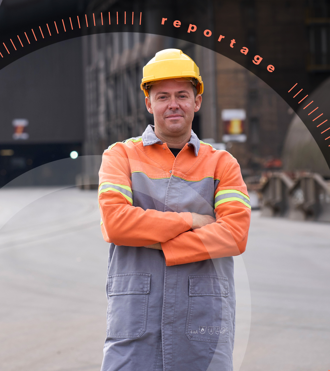 Stefan Hahn steht mit verschränkten Armen auf dem Gelände der Dillinger Hütte im Saarland.