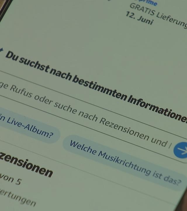 Auf einem Smartphone ist eine geöffnete Seite mit dem Text „Du suchst nach bestimmten Informationen“ zu sehen.