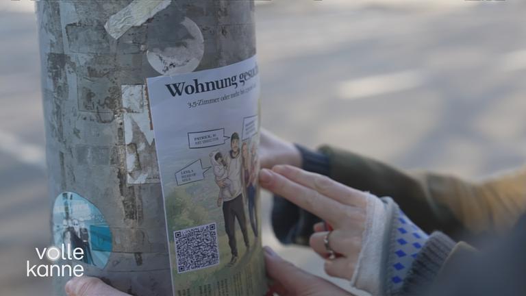 Fyler zur Wohnungssuche an einer Laterne