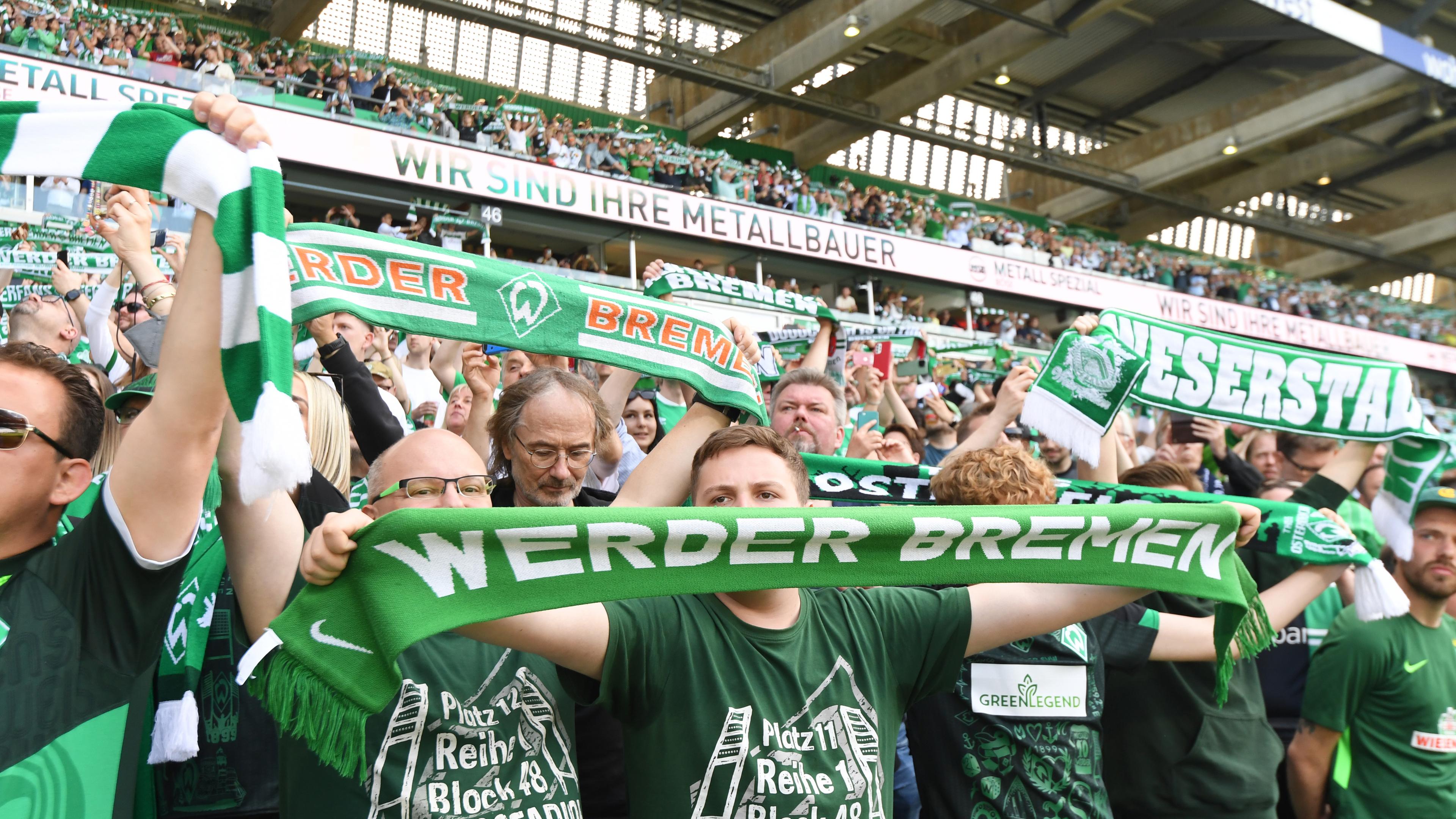 Werder Bremen: Fans im Weser Stadion