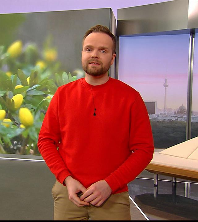 Benjamin Stöwe präsentiert das Wetter