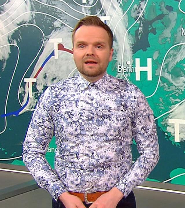Benjamin Stöwe präsentiert das Wetter
