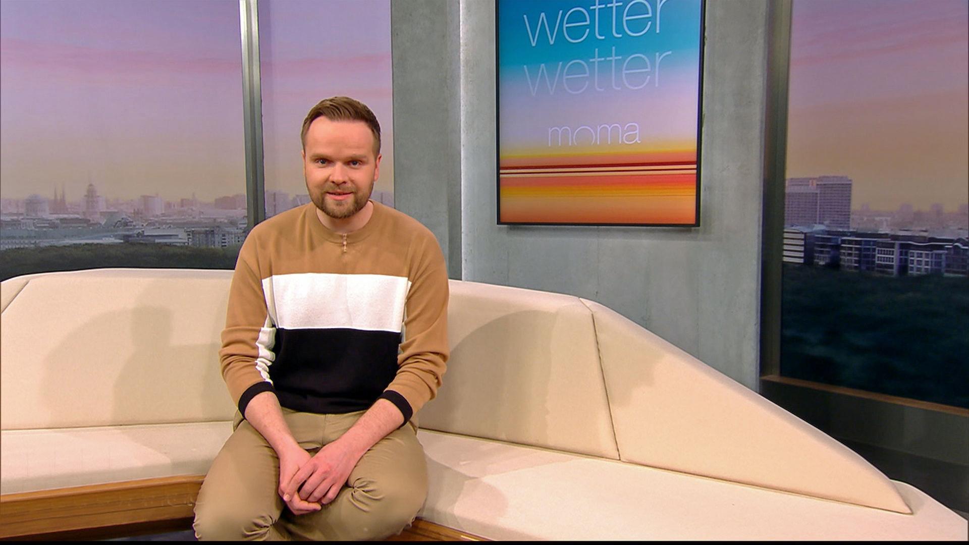 Benjamin Stöwe präsentiert das Wetter
