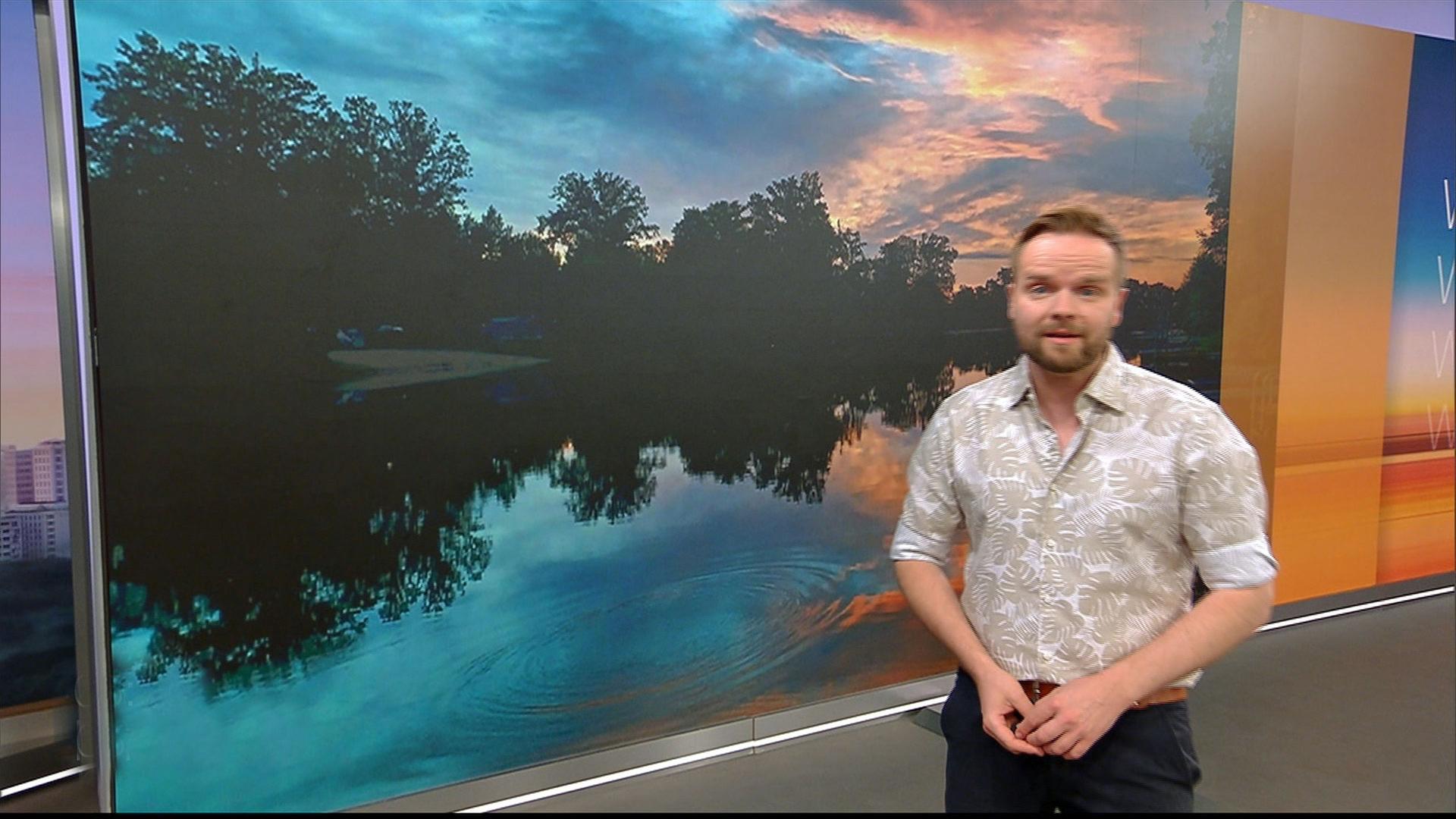 Benjamin Stöwe präsentiert das Wetter