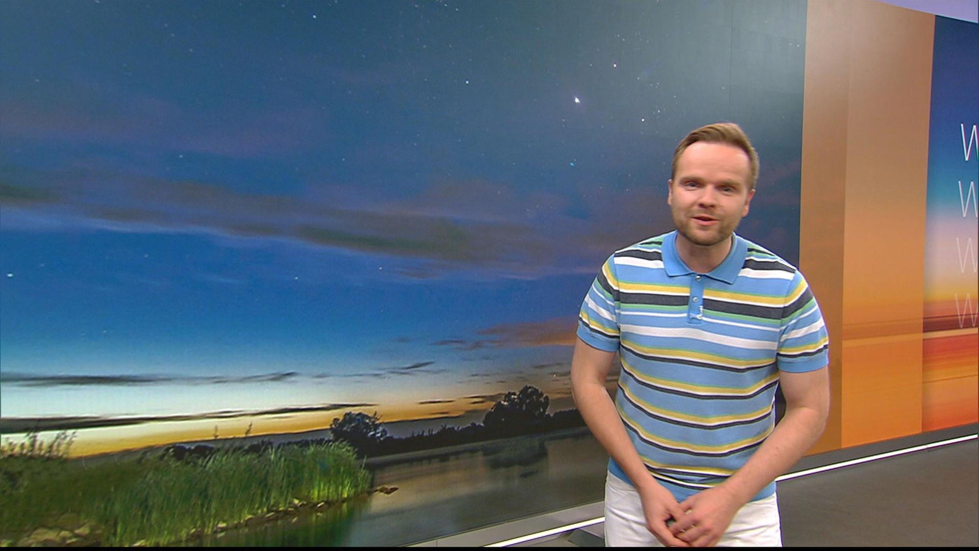 Benjamin Stöwe präsentiert das Wetter