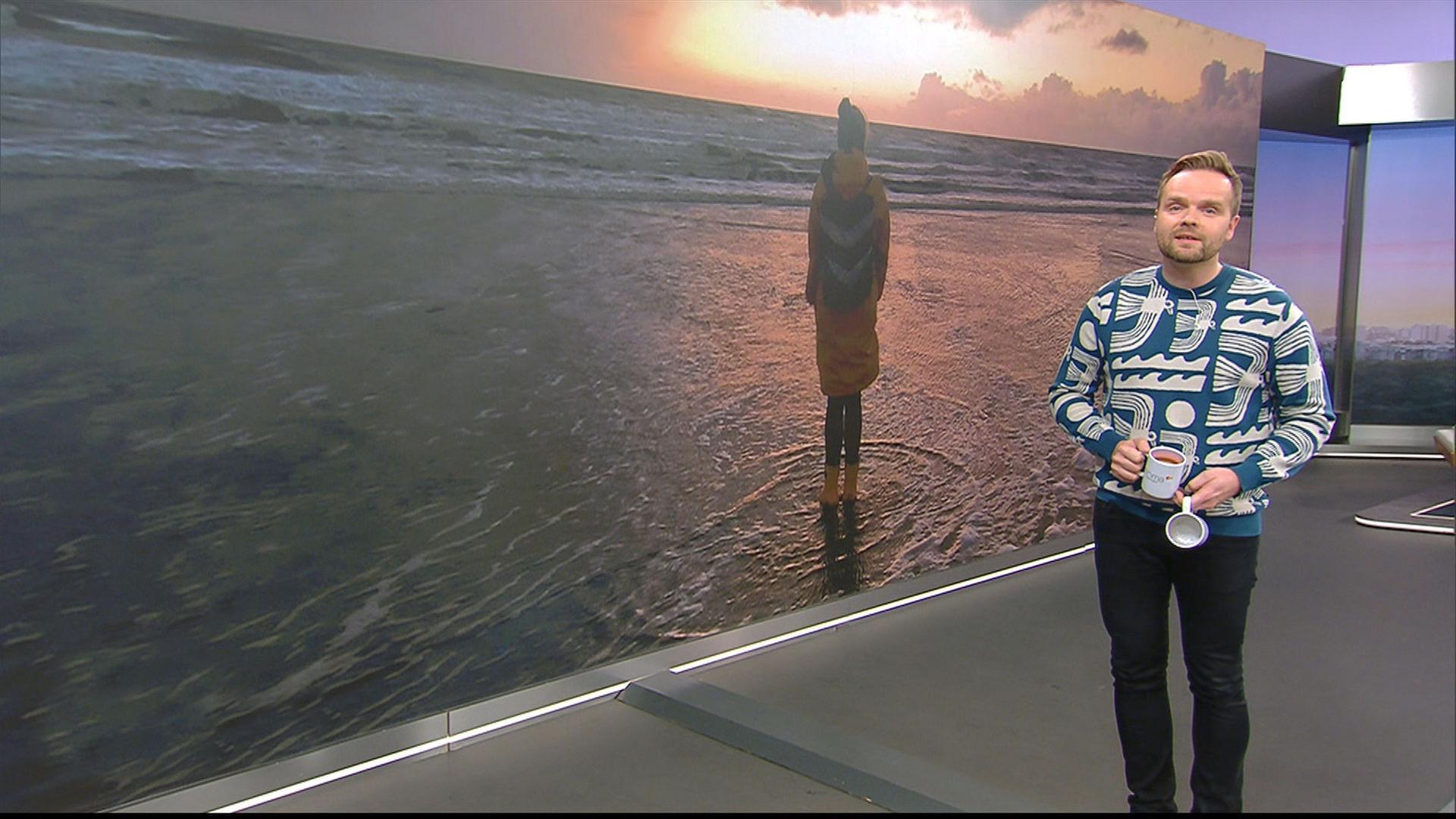 Benjamin Stöwe präsentiert das Wetter