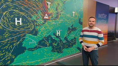 Benjamin Stöwe präsentiert das Wetter