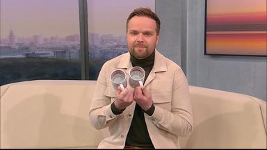 Benjamin Stöwe verschenkt moma-Tassen