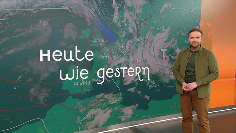 Benjamin Stöwe präsentiert das Wetter