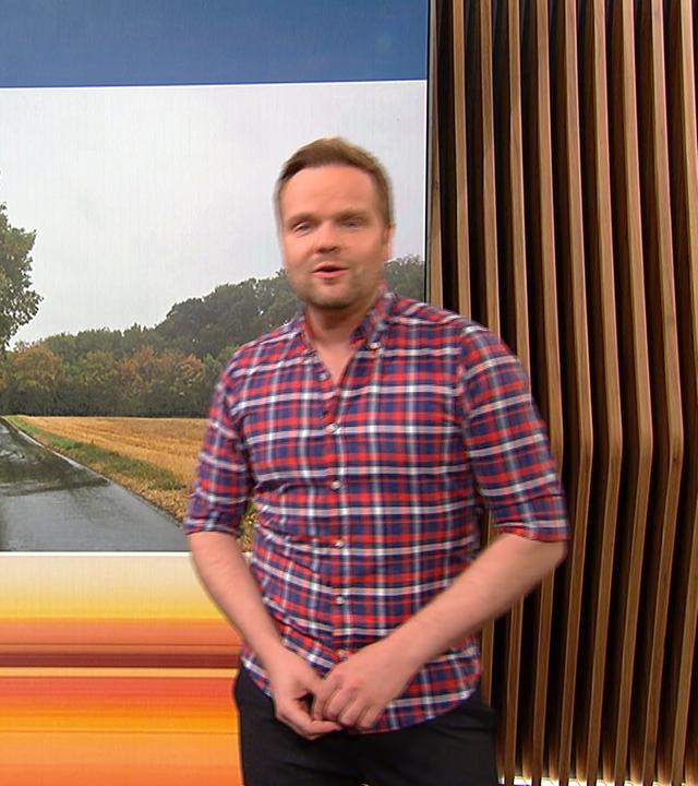 Benjamin Stöwe präsentiert das Wetter