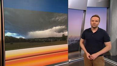 Benjamin Stöwe präsentiert das Wetter
