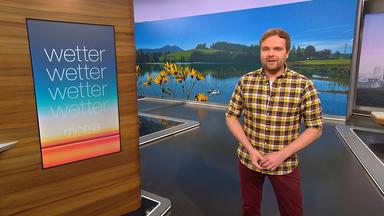 Benjamin Stöwe präsentiert das Wetter