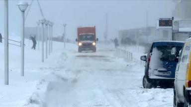 Vorbereitungen auf viel Eis und Schnee