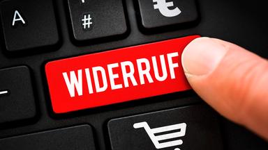 Taste mit der Aufschrift "Widerruf" auf einer Tastatur (Fotomontage)