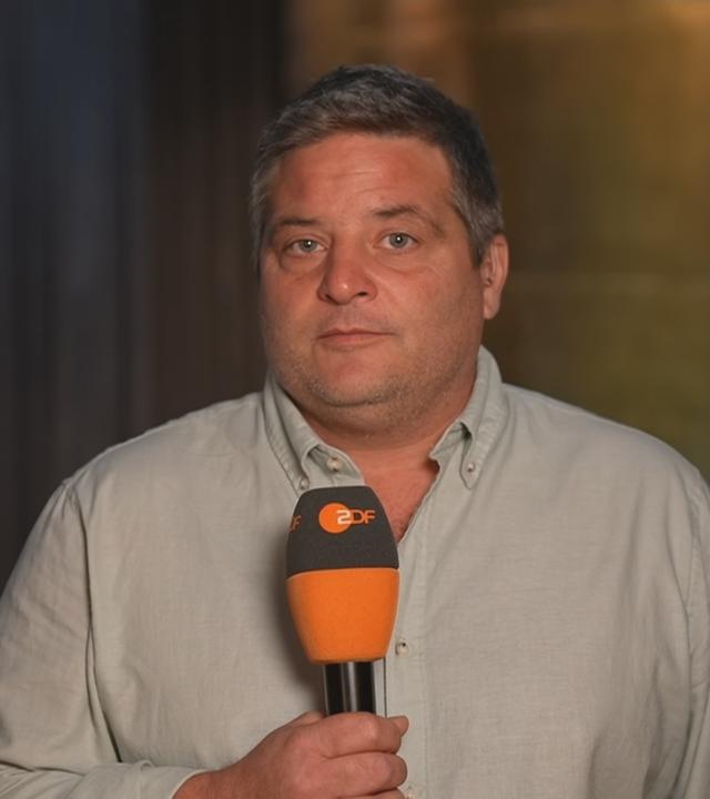 ZDF-Reporter Dara Hassanzadeh im Talk