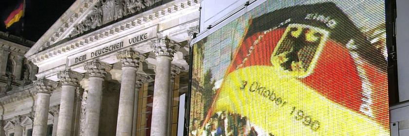 Archiv: Feier zum Jubiäum der Wiedervereinigung am Brandenburger Tor, 02.10.2000 in Berlin.