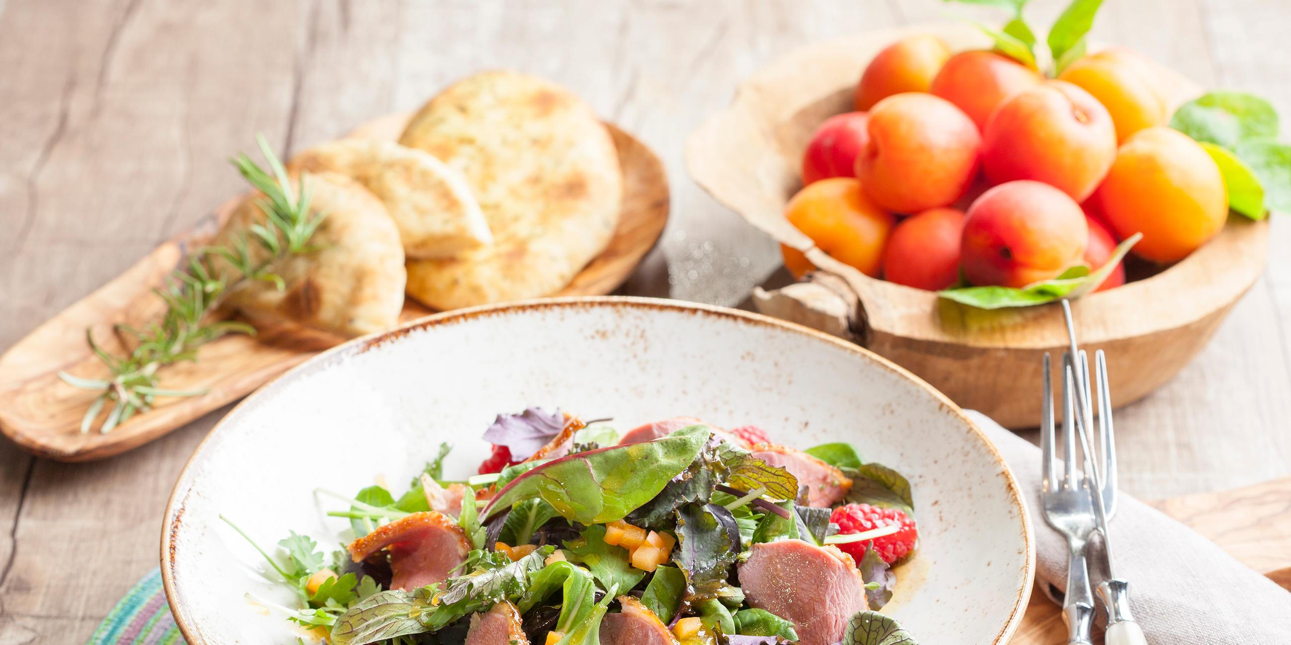 Wildkräutersalat in Aprikosenmarinade 