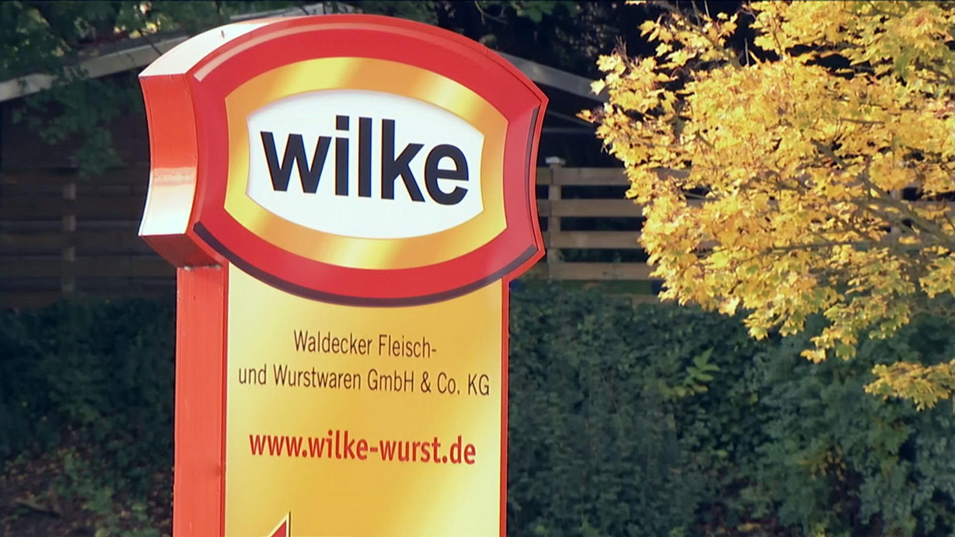 Firmenschild Wilke Fleisch- und Wurstwaren Wurstwaren GmbH & Co. KG