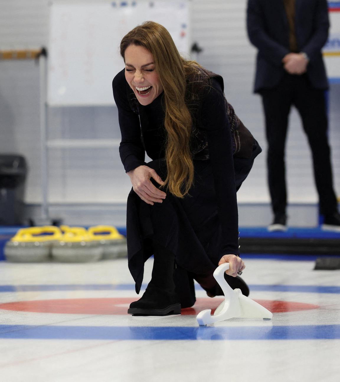 William und Kate: Curling-Duell in Schottland