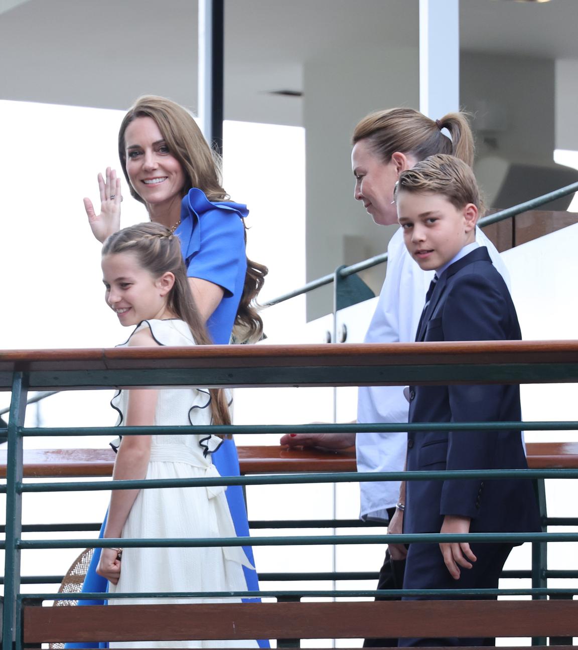 William und Kate mit Familie in Wimbledon