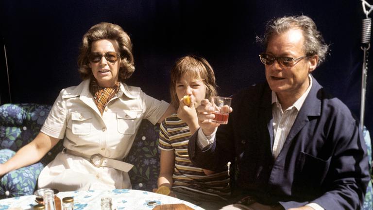 Willy Brandt (r.) mit Ehefrau Rut (l.) und Sohn Matthias (m.) in den Sommerferien in Norwegen.