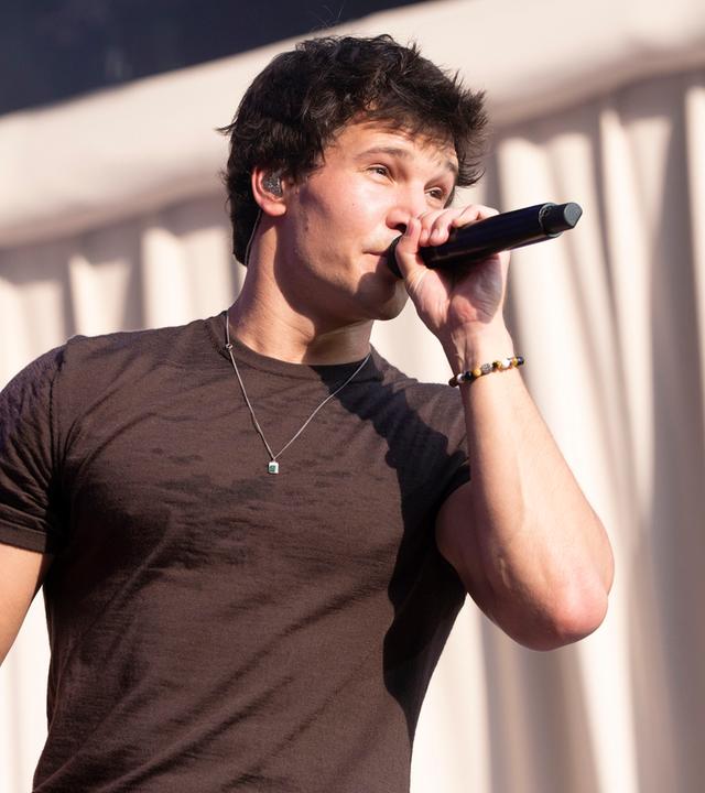 Wincent Weiss live auf dem Musikfestival Moon&Stars 2026 auf der Piazza Grande in Locarno
