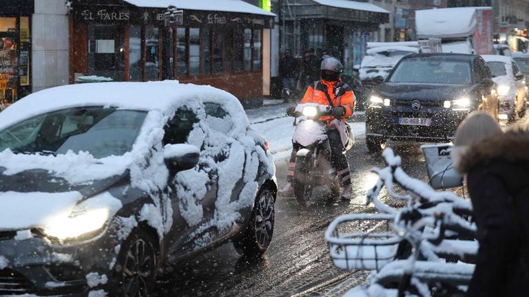FRANCE-WEATHER-SNOW-TRANSPORT