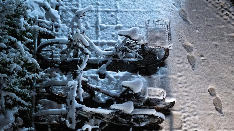 Fußspuren im frischen Schnee, aufgenommen am 27.11.2018