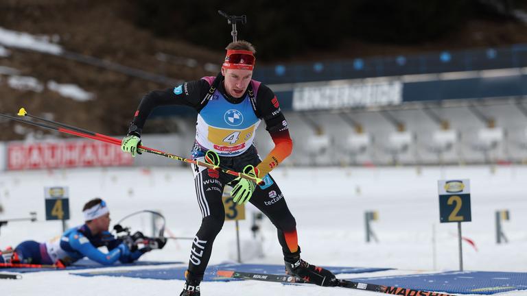 Deutschlands Johannes Kühn verlässt den Schießstand.