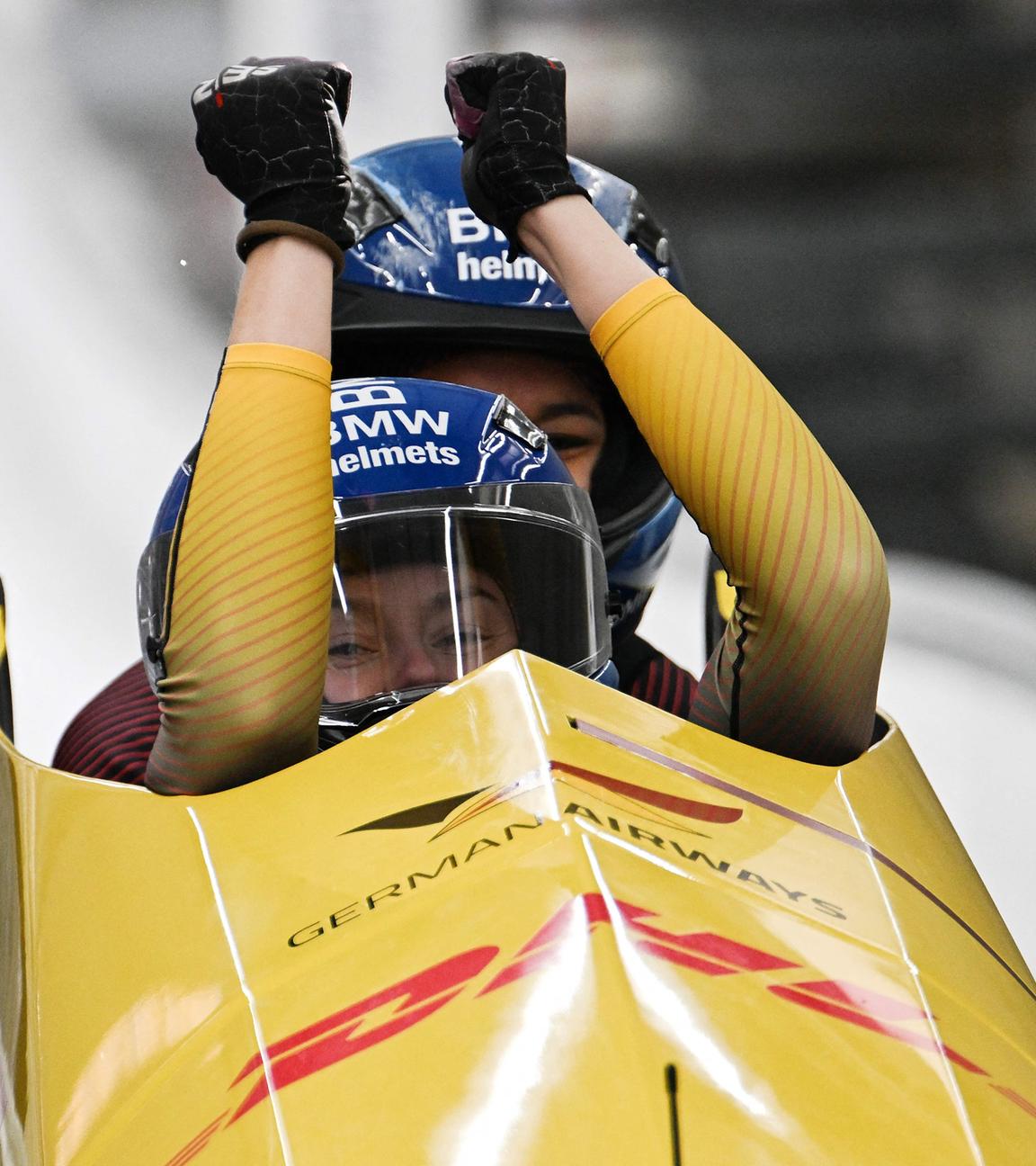 Laura Nolte und Deborah Levi gewinnen beim Zweierbob-Rennen.