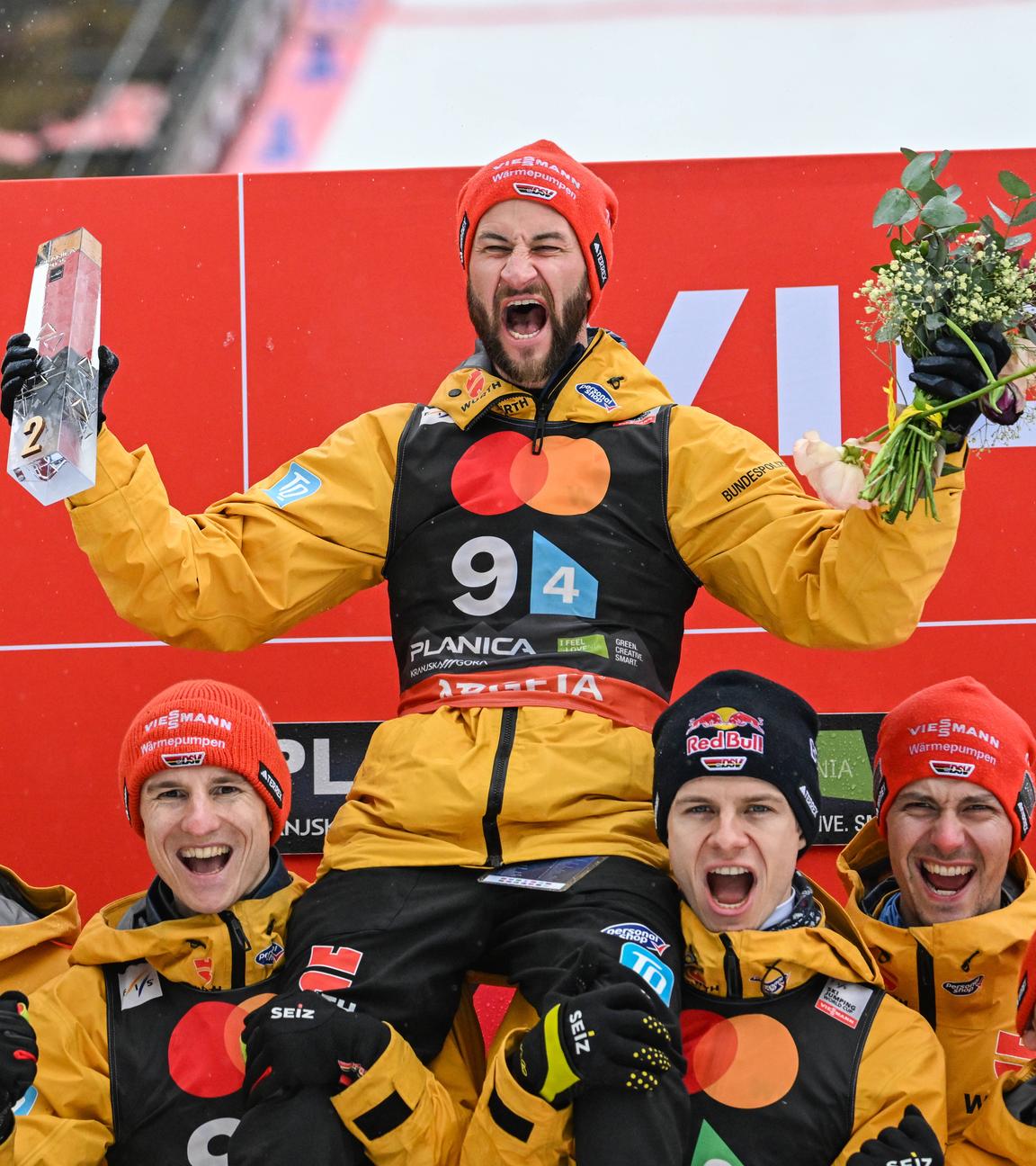 Deutschlands Markus Eisenbichler beendet mit dem Jubel über seinen 2. Platz seine Karriere.