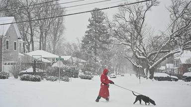 Dangerous storm sweeps across much of US