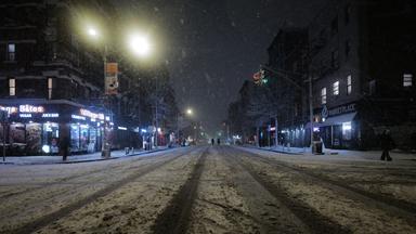 Mamdani sperrt wegen Wintersturms kompletten Verkehr