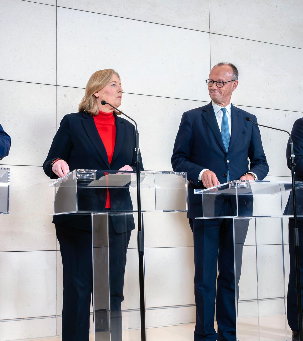Markus Söder, Bärbel Bas, Friedrich Merz und Lars Klingbeil bei der Pressekonferenz des Koalitionsausschusses im Reichstagsgebäude. 